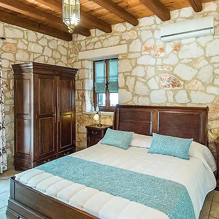 Agrabeli Agios Leon